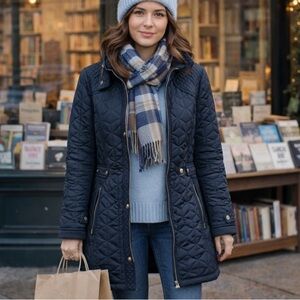 “Weatherproof” Womens Quilted Jacket / Zip-up, Snap-up / snap-on hood / Size L